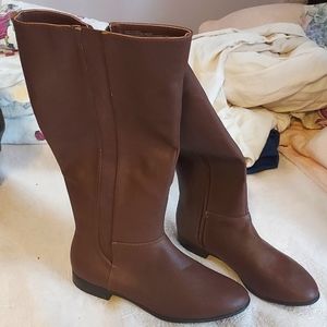 Old Navy boots, brown, size 8
